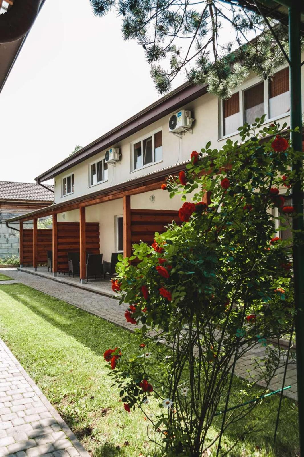 Апартаменты Sonyachni Bungalo Melniki  Экстерьер фото